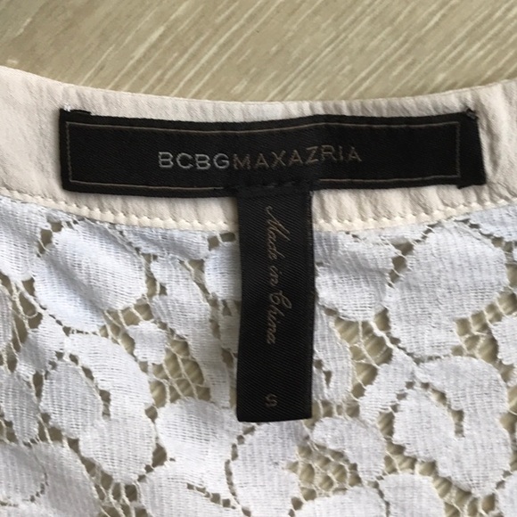 White lace dress by BCBGMaxazria - Picture 6 of 8